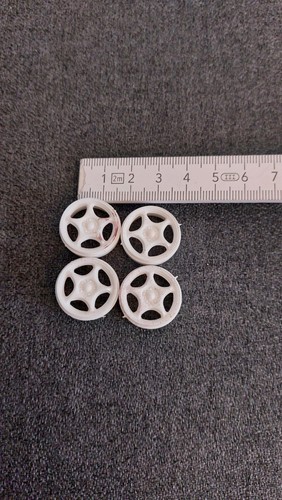 Modellbausatz räder felgen - modellbausatz,