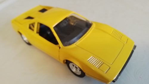 Automodell ferari 308 - gtb, 1:25