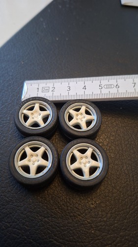 Modellbausatz räder reifen - modellbausatz,