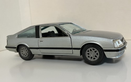 Opel monza modellauto gama 448 - opel,
