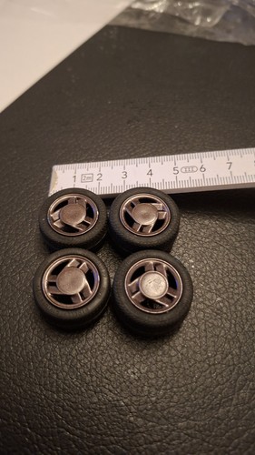 Modellbausatz räder reifen - modellbausatz,