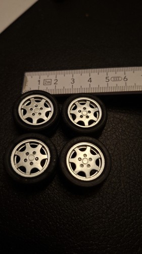 Modellbausatz räder reifen - modellbausatz,